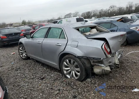 2018 Chrysler 300 Limited из США, поврежденный, VIN 2C3CCAEG0JH136632
